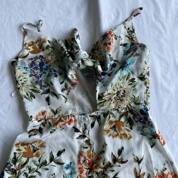 Fashion Nova Sexy Floral, Tie Front, Maxi Dress - Picture 3 of 4